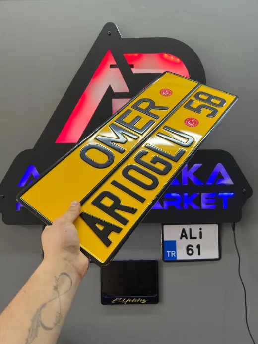 DEKOR ASKILI PLEKSİ KAPATMA
