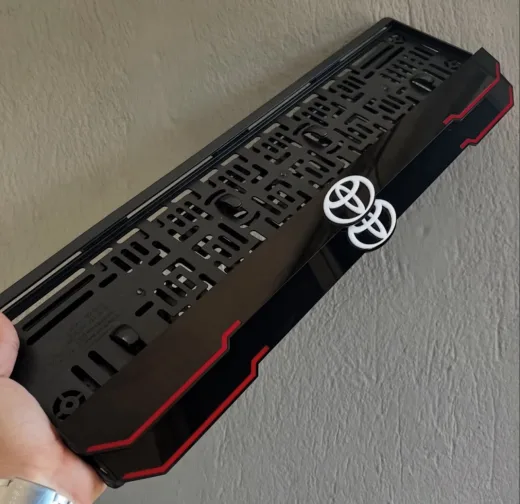 TOYOTA LOGOLU PLEKSİ PLAKALIK