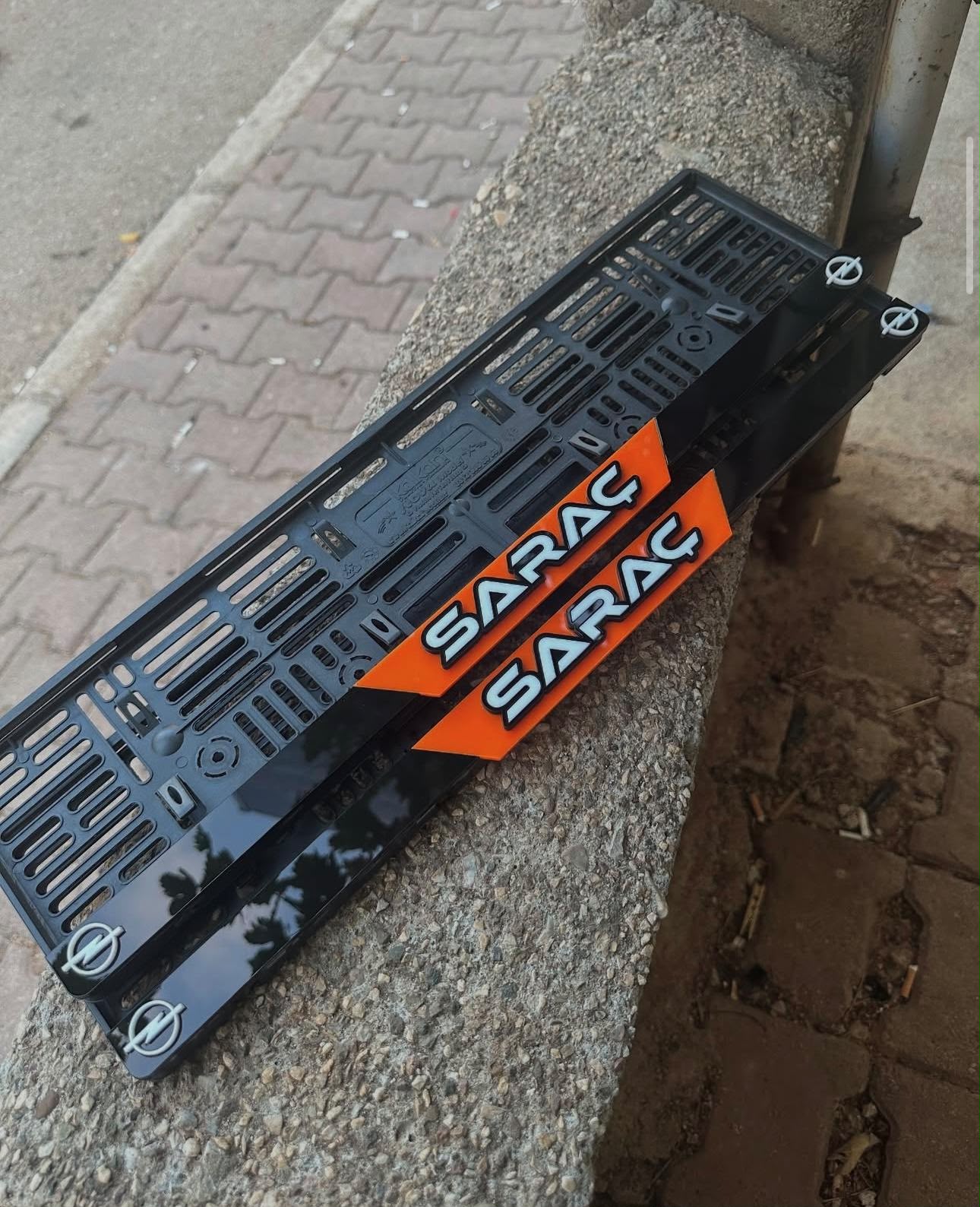 KİŞİYE ÖZEL PLEKSİ PLAKALIK
